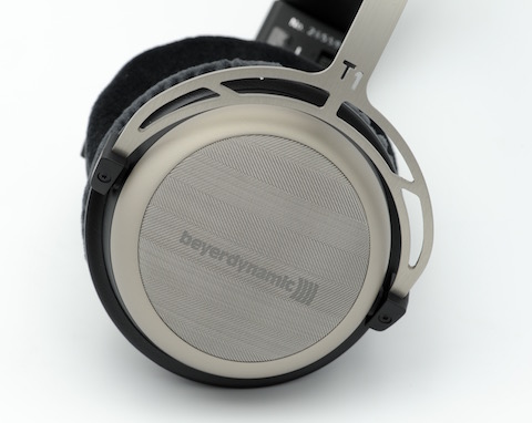 Beyerdynamic_T1v2-e